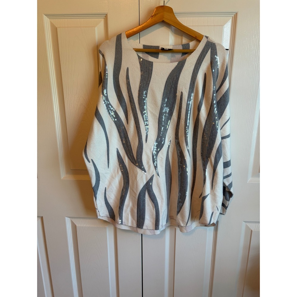 Sioni Womens 1X Zebra Print Sequin Knit Sweater Gray White Long Sleeve Pullover